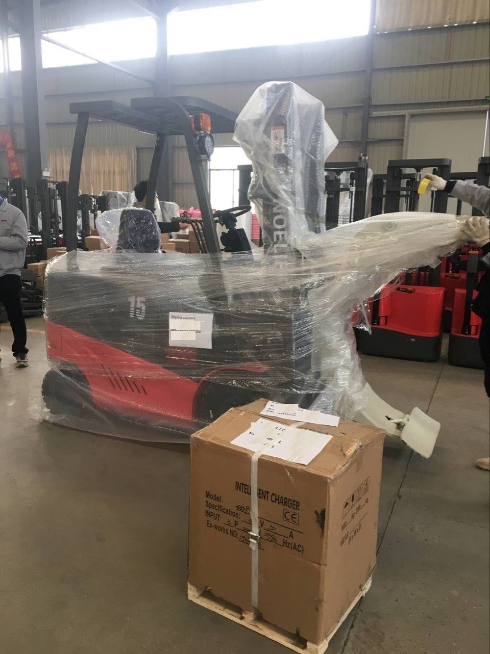 1.5t electric forklift