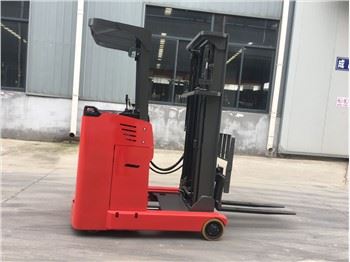 Elektryczny wózek wysokiego składowania TF15-30 1500 mm 3000 kg